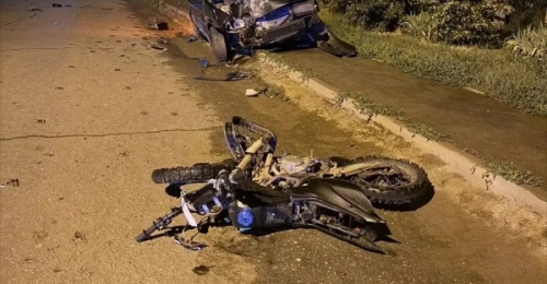 В Краснохолме водитель легковушки, объезжая яму, выехал на встречку и погубил 18-летнего мотоциклиста