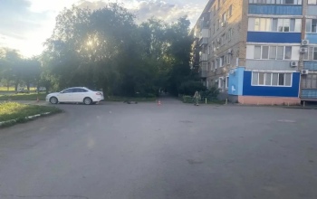 В Оренбурге автомобиль Ford Mondeo сбил ребенка на электросамокате