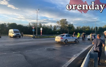 Под Оренбургом на Нежинском шоссе водители сыграли в 