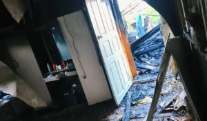 В Оренбурге полицейские спасли во время пожара спящего пенсионера