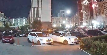 Очередной ночной фейерверк разбудил жителей МКД в Оренбурге