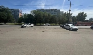 В Оренбурге на Родимцева «Лада» не уступила дорогу «Фольксвагену»