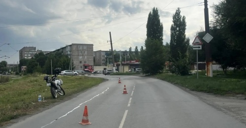 Девушка получила перелом бедра после опрокидывания мотоцикла в Орске