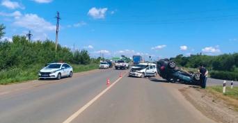 В Курманаевке в ДТП с участием двух автомобилей пострадали два человека 