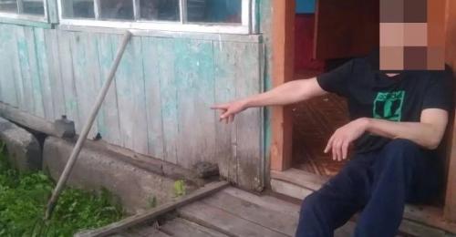 В Саракташе пьяный пенсионер с вилами угрожал сыну-инвалиду