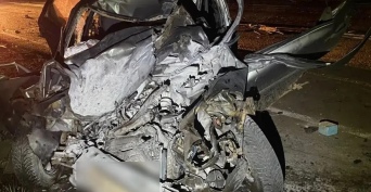 Лобовое столкновение с грузовиком Shacman под Оренбургом унесло жизнь 64-летнего водителя «Лады Калина»