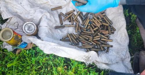 В Бугуруслане у местного жителя нашли арсенал боеприпасов во время расследования кражи
