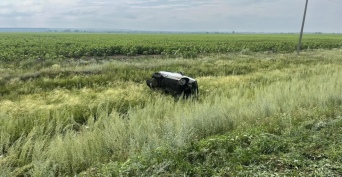В Курманаевском районе начинающий водитель едва не погубил своих двоих пассажиров