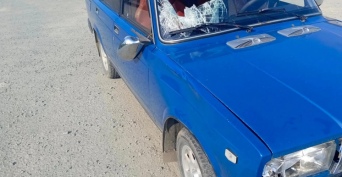 Восемь сломанных ребер: в Гае под колеса ВАЗа попал 48-летний пешеход