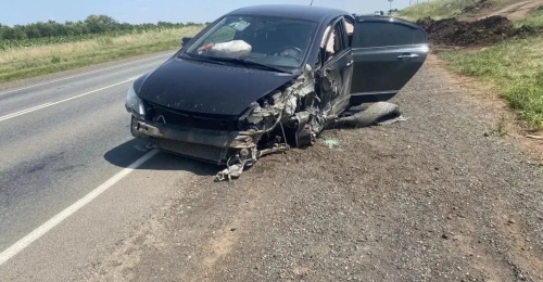 В Оренбуржье автомобиль Honda Civic выехал на «встречку» и протаранил эвакуатор