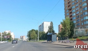 В Оренбурге до сих пор не появилось размеченных официальных стоянок для самокатов