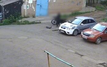 В Оренбурге подросток угнал мотоцикл, но так и не смог его завести