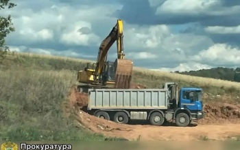 С главы КФХ из Красногвардейского района прокуратура требует миллион рублей за порчу плодородной почвы 