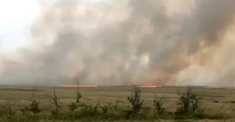 Пожар в Домбаровском районе локализован на площади 1100 гектаров