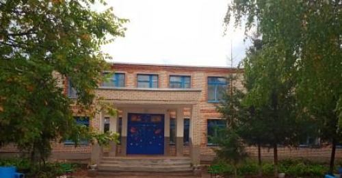 Администрация Бугурусланского района не желает ремонтировать Дмитриевскую СОШ
