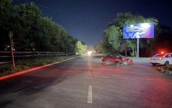 В Оренбурге под колеса иномарки попал 15-летний подросток на электросамокате