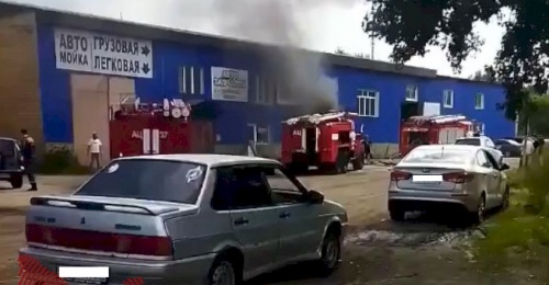 В Медногорске в автосервисе сгорела новый автомобиль местного жителя
