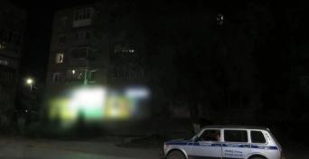 В Бугуруслане 34‑летний мужчина выпал из окна четвёртого этажа 