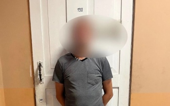 Мужчина угрожал оренбурженке убийством кувалдой (18+)