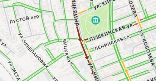Встала улица Чичерина: пробка от переулка Нового до улицы Донгузской сковала выезд из Оренбурга