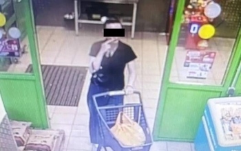 В Тюльгане девушка почти неделю выносила из магазина продукты