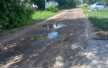 Оренбуржцы просят обратить внимание на состояние улицы Курочкина