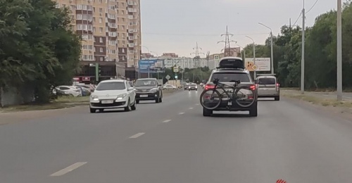 Фото дня: водитель из Оренбурга, кажется, подготовился ко всем возможным сценариям с топливом
