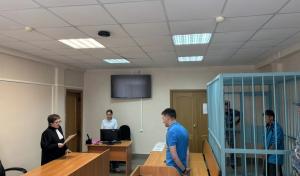 Затащили в машину и били: суд в Оренбурге арестовал двоих похитителей