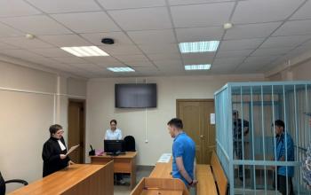 Затащили в машину и били: суд в Оренбурге арестовал двоих похитителей