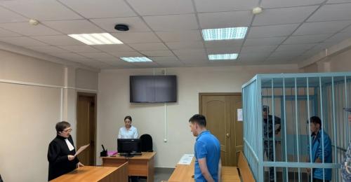 Затащили в машину и били: суд в Оренбурге арестовал двоих похитителей