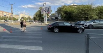 В Орске 13-летний водитель электросамоката попал под колёса Mercedes-Benz