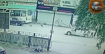 В Кувандыке пьяный водитель ВАЗа сбил пенсионерку на велосипеде и скрылся с места ДТП