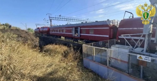 В Орске транспортная прокуратура заинтересовалась пожаром вблизи железной дороги