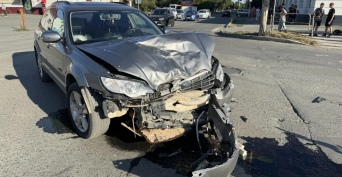 В Гае столкнулись Subaru и питбайк: пострадал 17-летний пассажир