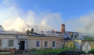 Пожар в центре Оренбурга: на улице Советской горел жилой дом