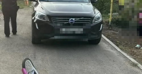В Красногвардейском районе иномарка сбила 5‑летнюю велосипедистку