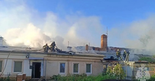 Пожар в центре Оренбурга: на улице Советской горел жилой дом