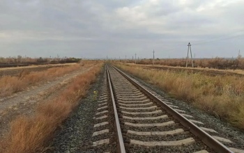 Лего больше не актуально: в Орске дети разобрали железную дорогу
