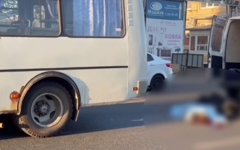 В Оренбурге «ПАЗ» насмерть сбил 23-летнего мужчину (18+)