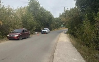 Не справился с управлением: в Оренбурге пенсионер погиб, упав с электросамоката (18+)
