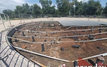 Фонтан в парке им В.И. Ленина уйдёт в зиму разрушенным после наезда поливочной машины