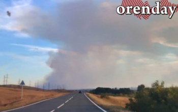 ИЛ-76 сбросил первые 42 тонны воды на пожаре в Беляевском районе Оренбуржья