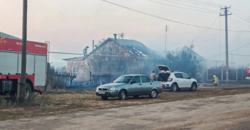 Оренбургские полицейские помогли людям при пожарах