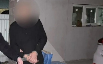Пришел мириться, а ушел с деньгами: в Оренбуржье мужчина обчистил бывшую подругу