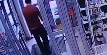 Захотелось выпить и сладенького: в Гае поймали магазинного воришку