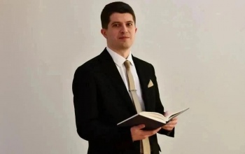 Педагог из Оренбурга Павел Петренко борется за главный учительский титул страны