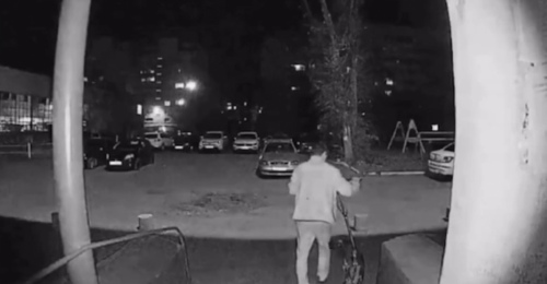 Совсем не по-соседски: оренбуржец сдал в ломбард самокат соседа, чтобы выпить