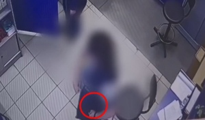 В Оренбурге сотрудница гипермаркета "Лента" отполовинила содержимое кошелька покупателя