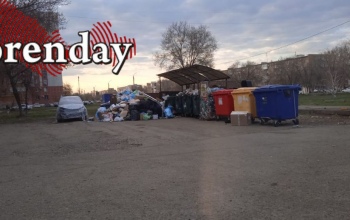 Компания, которая должна была обустроить мусорные площадки, оказалась в 