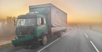 В Акбулакском районе большегруз ранним утром насмерть сбил пешехода (18+)